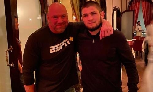 Хабиб Нурмагомедов приехал в Абу-Даби на встречу с президентом UFC. Фото