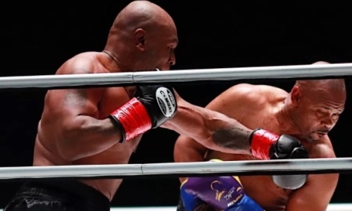 Бой Тайсон — Джонс сравнили с поединком Головкин — «Канело»