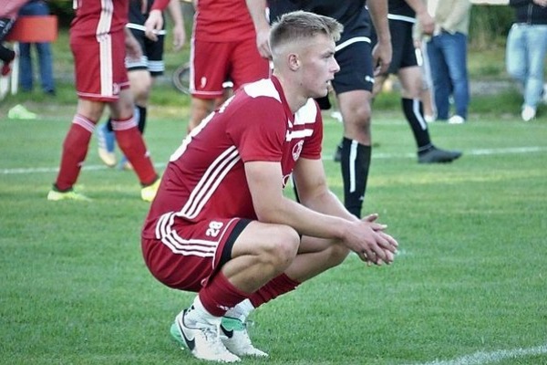 «Мои родители сбежали из Казахстана 20 лет назад». Немецкий футболист рассказал о своем прошлом на исторической родине и настоящем в Германии