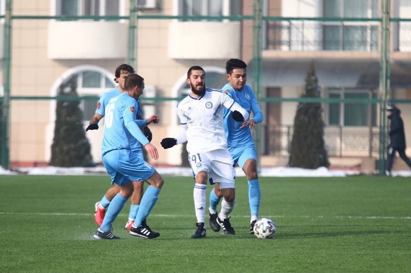 Кызыл жар ордабасы матч. ФК Кызылжар. ФК Ордабасы. Ордабасы. Кызылжар клуб футбол Казахстан.