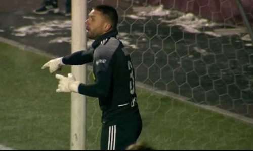 Вратарь «Окжетпеса» не позволил Себаи забить супергол. Видео
