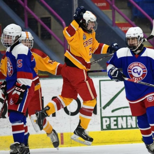 «Мечтаю выиграть Кубок Стэнли и играть в НХЛ». 17-летний казахстанец участвовал в США в Матче Звезд лиги и выбрал за пример Евгения Малкина