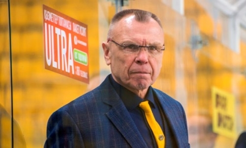 «Они кушают в одной столовой». Наставник «Сарыарки» — о драках своих хоккеистов с игроками «Темиртау»