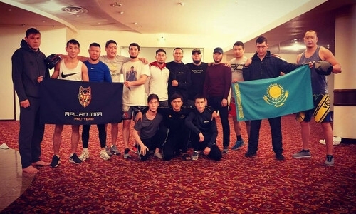 Казахстанские бойцы сделали вес перед участием в турнире EFC 30