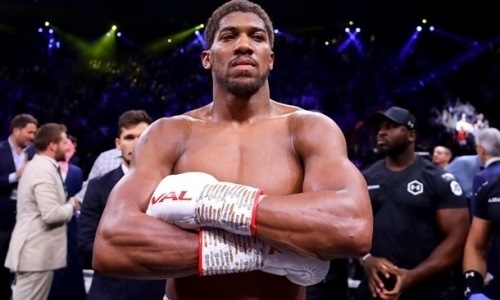 «Что говорит, то и делает». Джошуа выбрал себе соперника на 2021 год между Усиком и Фьюри