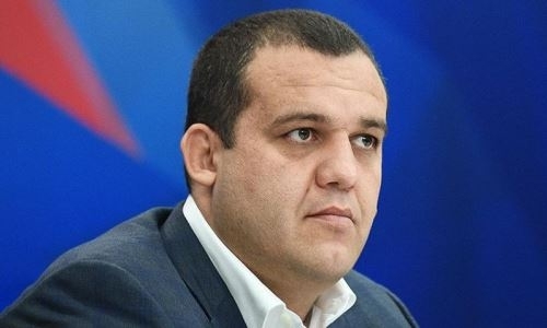 «Ни ценностей, ни правил». Глава Федерации бокса России выступил с критикой ММА