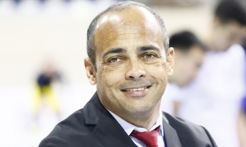 «Все очень уставшие». Наставник сборной Казахстана — о травмах лидеров и соперниках в отборе на ЕВРО-2022