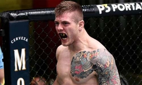 «Я дрался с ним». Итальянский боец вызвал Адесанью после победы в главном бою турнира UFC