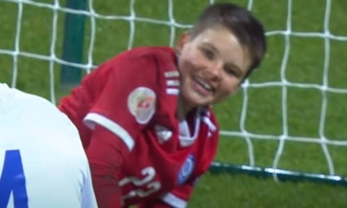 Вратарь женской сборной Казахстана после матча во Франции стала новым кумиром в России