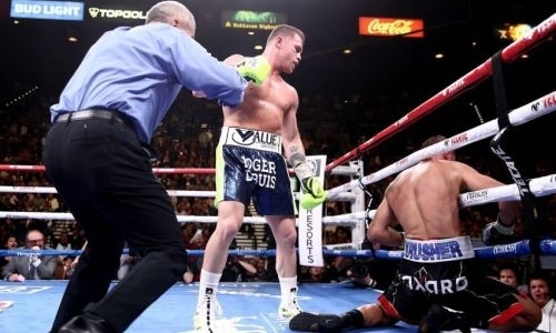 «Все думали, что он завершит карьеру». Экс-чемпион мира из России оценил шансы Ковалева в бою с Баррерой