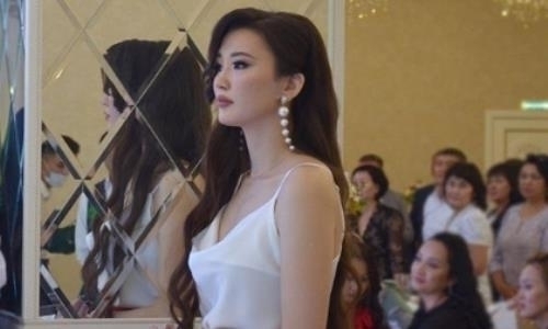 Сабина Алтынбекова предстала в образе диснеевской принцессы. Фото