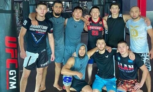 Казахстанские бойцы UFC провели свою первую тренировку на сборах в ОАЭ. Видео
