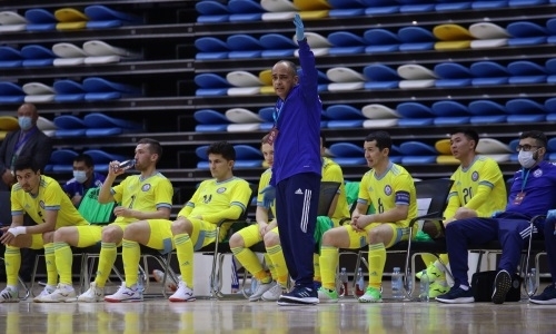 «Это нам помогло победить». Наставник сборной Казахстана объяснил разгром Венгрии