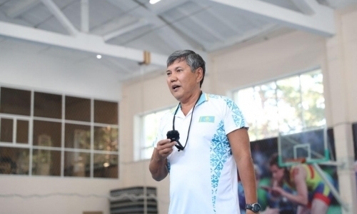 Кенжебаев рассказал об обновленном составе сборной Казахстана, старте УТС и целях на 2021 год