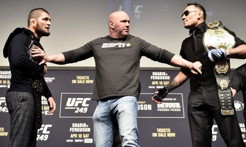 «F*ck». В Сети появилось видео эмоциональной реакции Фергюсона на уход Хабиба из спорта