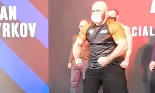 «Не хотел, чтобы у Вани комплексы развились всякие». Исмаилов потроллил Штыркова перед боем