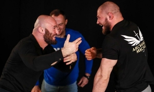 «Он будет проигрывать по скорости». Васильевский выразил уверенность в победителе боя Исмаилов — Штырков