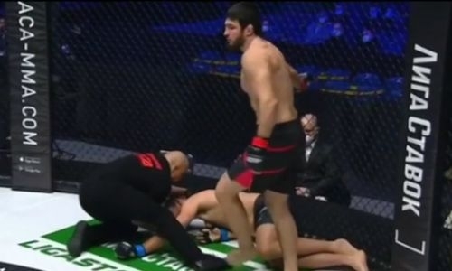 Видео жесткого нокаута британца мощной «базукой» казахстанского файтера на АСА 115