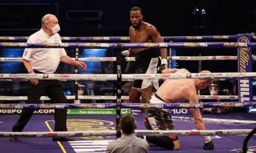 Непобежденный британский тяжеловес жестко нокаутировал поляка в бою за титул WBO. Видео