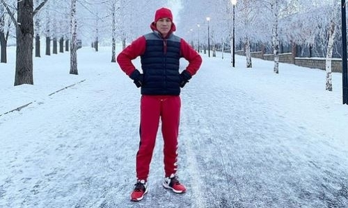 Батыр Джукембаев продолжает тренировки в Алматы