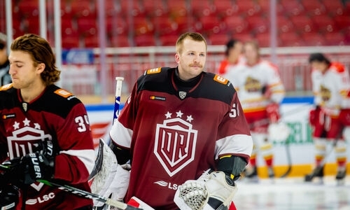 Соперник «Барыса» по КХЛ отказался от вратаря с опытом игры в НХЛ