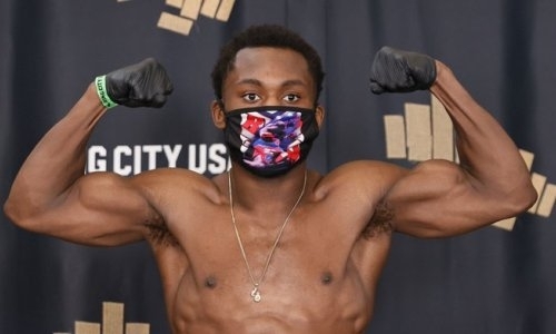 «Ашкеев показал большое мужество». Обидчика казахстанского боксера сравнили с легендарным Джо Фрейзером