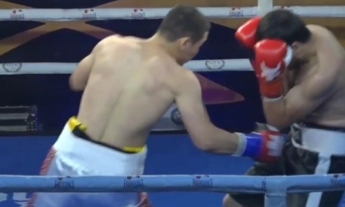 Как казахстанский боксер заставил сдаться узбека с 22 победами в профи. Видео