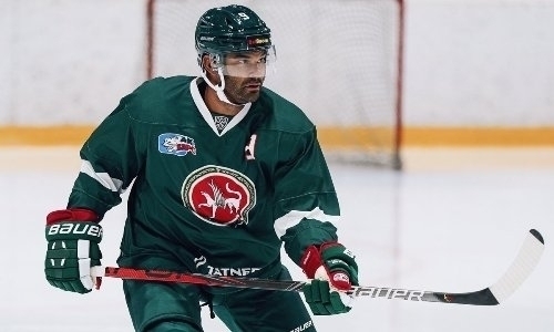 Форвард сборной Казахстана помог клубу КХЛ выиграть седьмой матч подряд