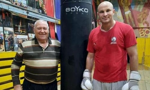 Казахстанский супертяж с девятью нокаутами показал видео подготовки к возвращению на ринг