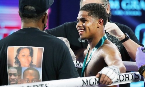 «Нах*р пояс». Экс-чемпион мира дерзко бросил вызов Ломаченко