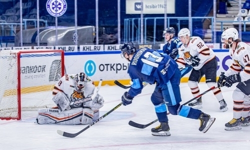 «Амур» снова проиграл прямому конкуренту «Барыса» по КХЛ перед игрой с казахстанским клубом