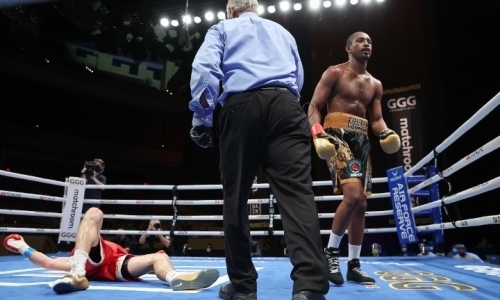 Тренер Али Ахмедова раскрыл причину его поражения нокаутом в бою за титул чемпиона мира