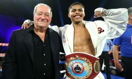 «Станет лицом бокса». Арум назвал боксера, который затмит Мэйвезера