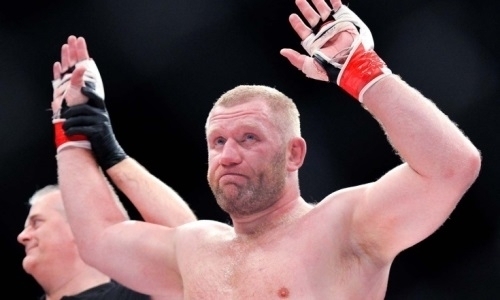 «Просто дикость, но в России это нормально». Харитонов выдвинул теорию о драке Исмаилова и Минеева