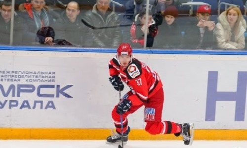 Конкурент «Барыса» за место в плей-офф КХЛ подписал нападающего
