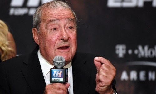 «Он похож на Тайсона». Боб Арум нашел для «Канело» нового соперника