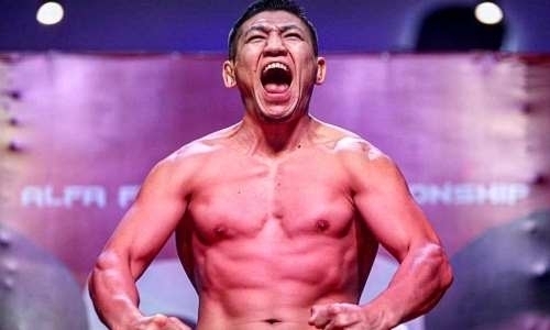 Куат Хамитов показал актуальную форму за три недели до боя. Фото