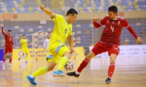 Фоторепортаж с матча отбора на ЕВРО-2022 Казахстан — Венгрия 5:0