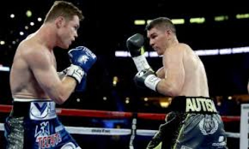 Экс-чемпион мира разоблачил «Канело» и нашел ему тяжелого соперника в России