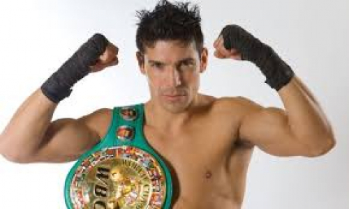 Двух бывших чемпионов мира оправдали за «побег» от Головкина