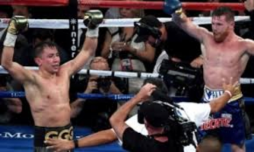 «Тащат того, кого надо». В России вспомнили «дурацкие записки» боя Головкин — «Канело»