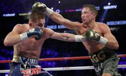 Бой Головкин — «Канело» в 2013 году. Российское СМИ назвало его победителя