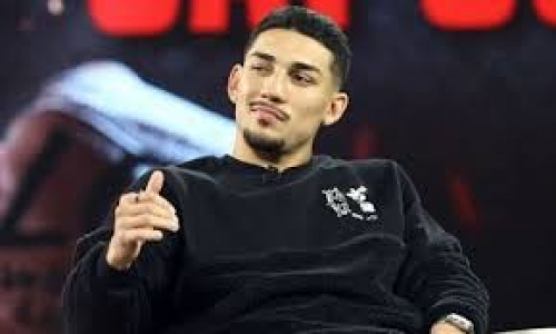 Теофимо Лопес назвал пять лучших боксеров в легком весе