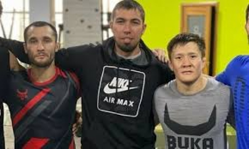 «Не время отдыхать». Казахстанские файтеры продолжили подготовку к боям на турнире UFC