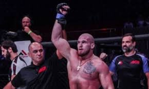 Фирменный прием Артема Резникова попал в лучшие сабмишены года ACA. Видео