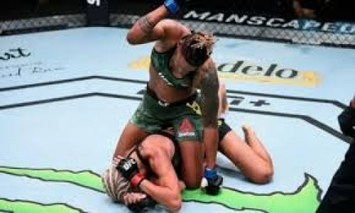 «Сокрушительный шквал». Неожиданное поражение казахстанки Марии Агаповой вошло в историю UFC