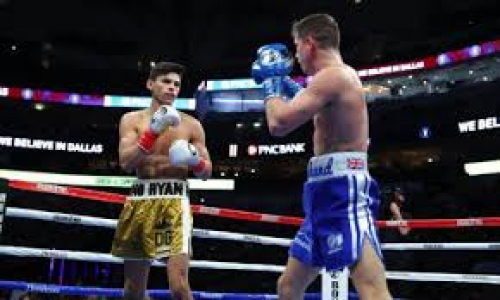 Видео нокаута, или Как Гарсия вырубил Кэмпбелла мощным ударом по печени 