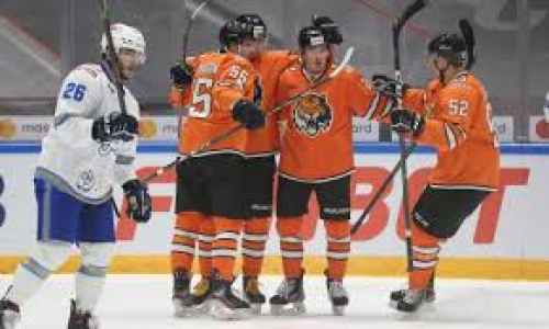 Видео шайб матча КХЛ «Амур» — «Барыс» 5:1