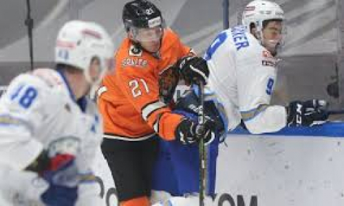 «Казахи на хабаровском льду выступают неудачно». Разгром «Барыса» заставил поверить в чудесный камбэк «Амура»