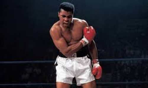 Лауреат Зала славы бокса назвал ТОП-5 «величайших боксёров в истории»